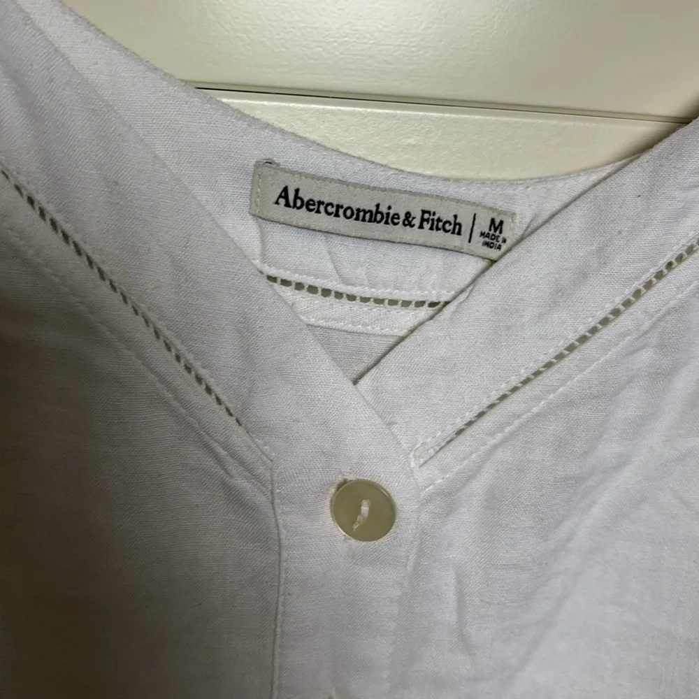 Abercrombie & Fitch tank - Picture 2 of 3